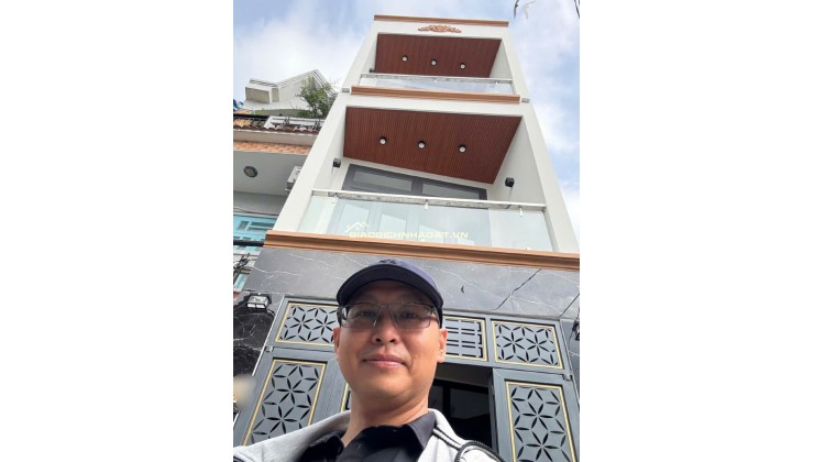 NHÀ BÁN, ĐẸP LUNG LINH, 3TẦNG, HẺM 4m, MỄ CỐC P15Q8, Dtsd 136m2, NHỈNH 4ty